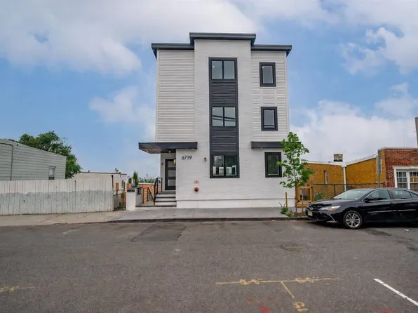 6719 Meadowview Avenue image 1 of 24