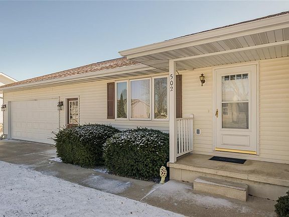 2nd image of 502 Oak Ave