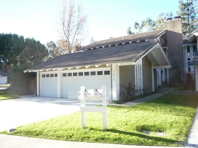 Nice lot and 3 car garage.