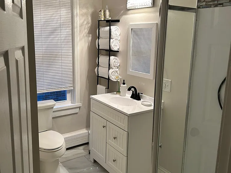 204 Woodbine St #2A — Photo 4