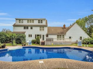 204 Houghtons Mill Rd, Lunenburg, MA 01462