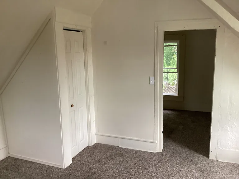147 Carpenter St — Photo 18