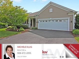 601 Post Ln, Somerset, NJ 08873