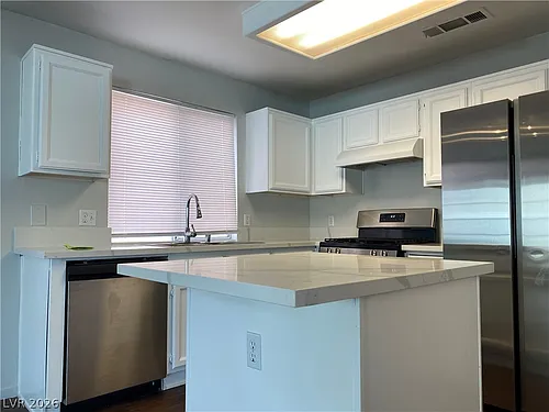 1904 Cedar Bluffs Way Photo 1