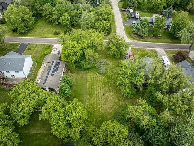 1st image of 209 Redman Way SW