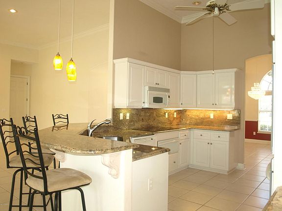 5th image of 3302 Oak Vista Dr