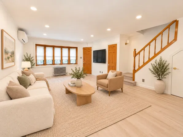 20-59 33rd Street image 1 of 14