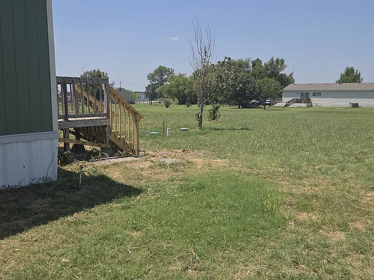 8540 Longhorn Dr — Photo 4