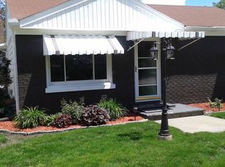 2342 Riverside Dr, Port Huron, MI 48060