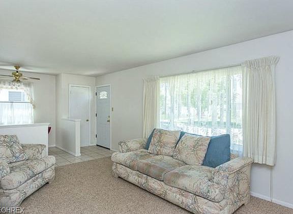 3rd image of 6041 Pickway Dr