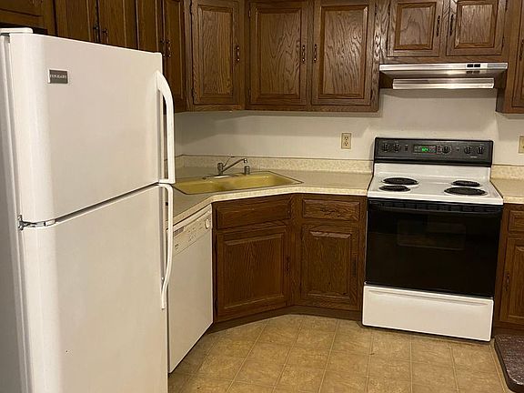 5th image of 4404 Trevor Cir #5