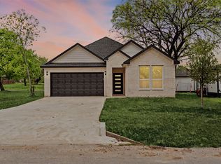 908 S Preston St, Ennis, TX 75119