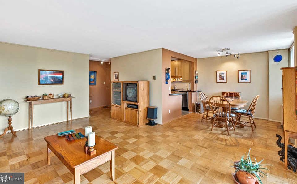 1st image of 4343 Lee Hwy APT 501