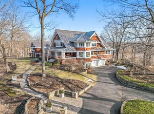 2875 Gale Rd, Wayzata, MN 55391