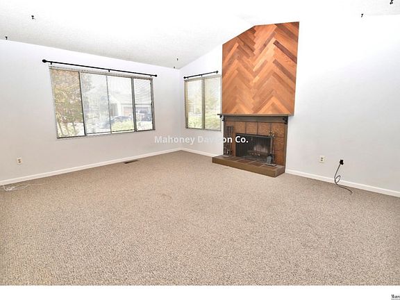 5th image of 209 Prince Albert Ct