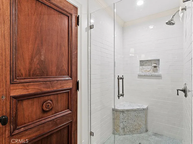 1010 Emerald Bay — Photo 55