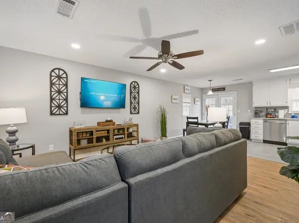 25 Jennifer Ln, Rydal, GA 30171