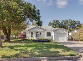 1021 Lydick Ln, River Oaks, TX 76114