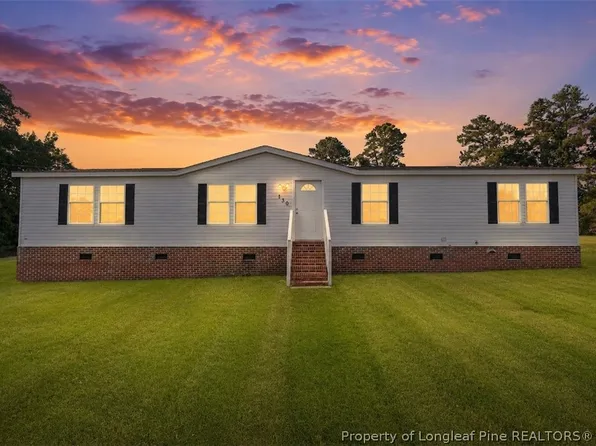130 Harley Ln, Spring Lake, NC 28390