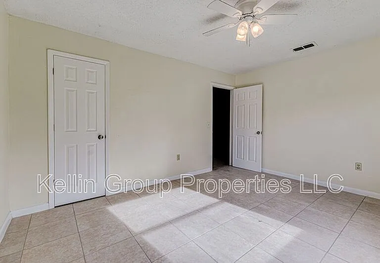 860 Fox Lake Dr — Photo 16