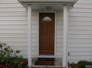 304 S Broad St, Ridgewood, NJ 07450