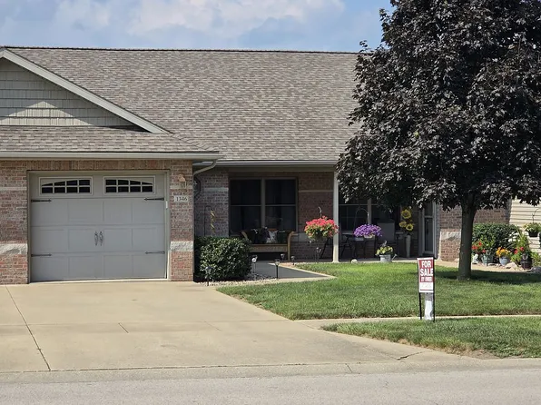 1346 Rosewood Dr, Mount Zion, IL 62549