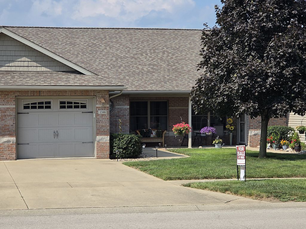 1346 Rosewood Dr - Property Image