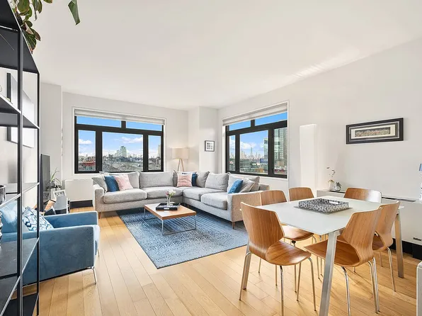 1102 49th Ave APT 4H, Long Island City, NY 11101