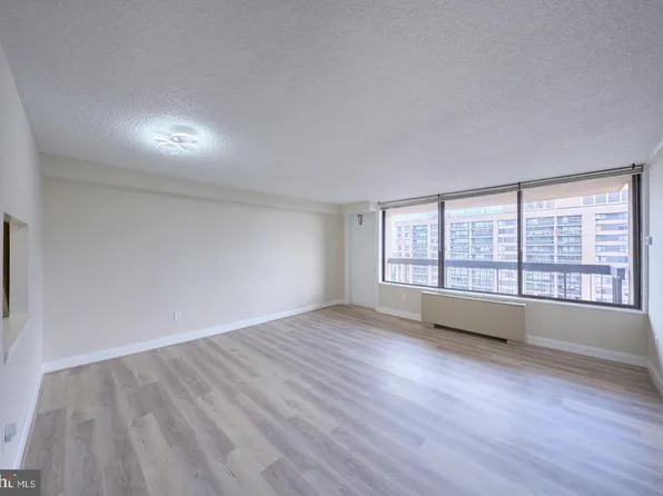 3701 S George Mason Dr, Falls Church, VA