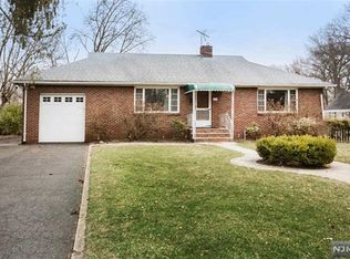 312 Prospect Ave, Oradell, NJ 07649