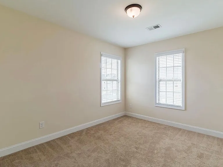 322 Tufton Ct — Photo 29