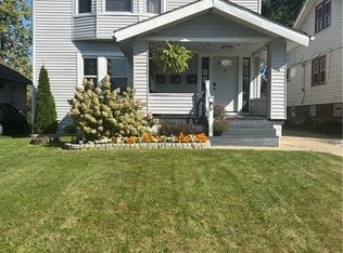 2203 Bunts Rd, Lakewood, OH 44107