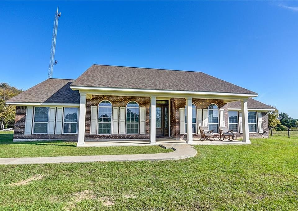 1st image of 808 County Road 324