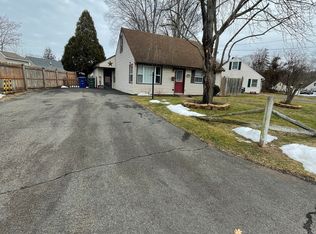 199 Glen Hills Rd, Meriden, CT 06451