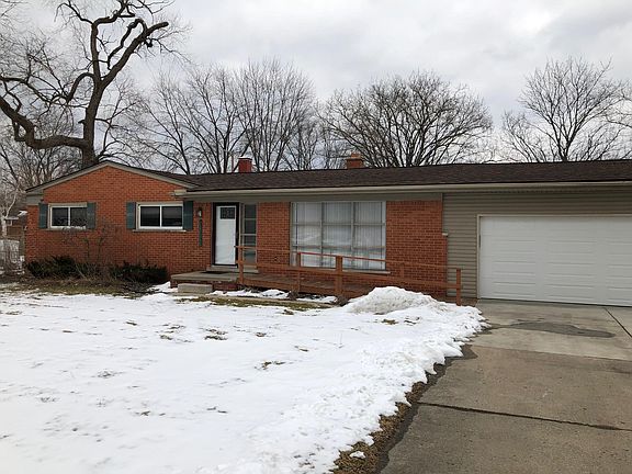 2nd image of 24726 Lakeland St