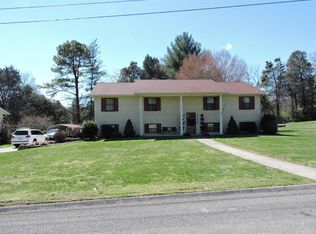 165 Terisu Cir, Powell, TN 37849