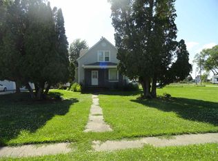 1486 Knoxville Rd, Lynn Center, IL 61262