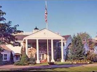 2287 Bester Rd, Harbor Springs, MI 49740