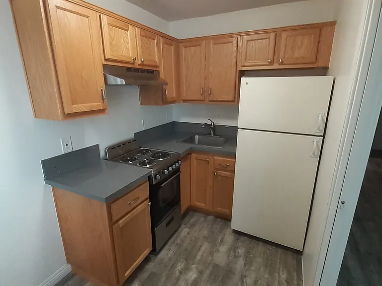 5929 Laurel Canyon Blvd #14 — Photo 7
