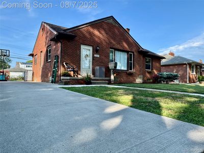 14558 Harrison Ave, Allen Park, MI, 48101
