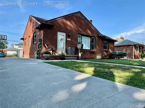 14558 Harrison Ave, Allen Park, MI 48101