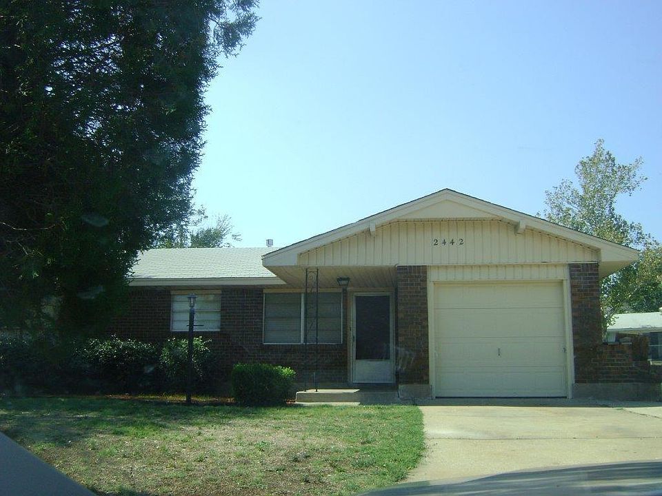 1st image of 2442 NW 41st St