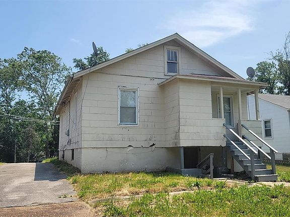 2nd image of 1313 Weleba Ave