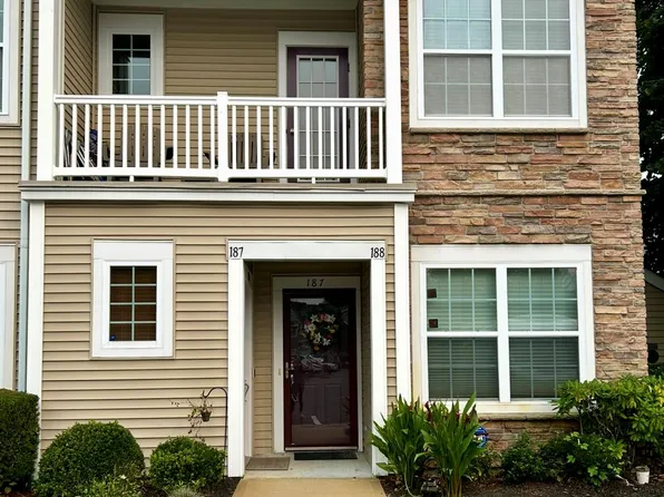 187 Somerset Drive #187, Massapequa, NY 11758