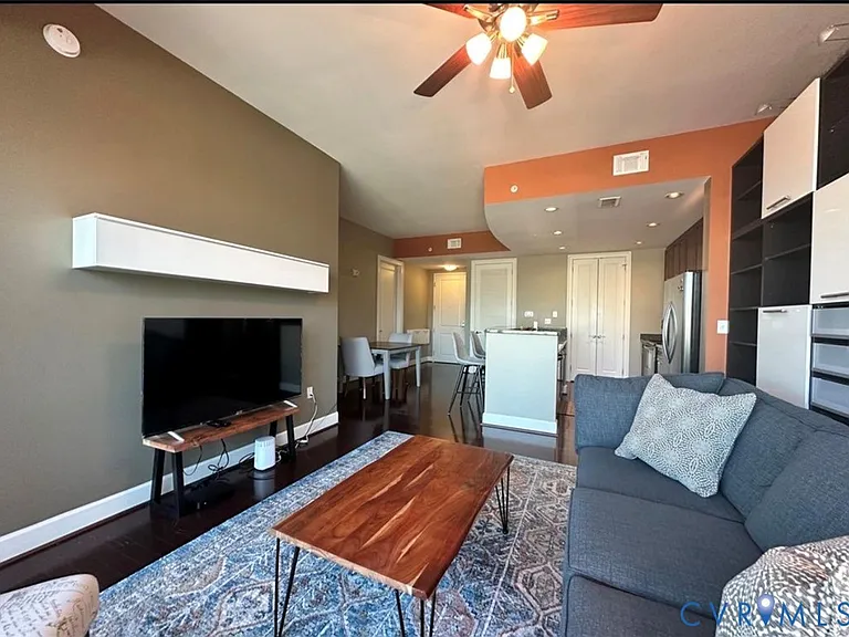 301 Virginia St #U1409 — Photo 3
