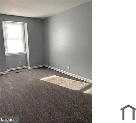 3 bed, 1200 sqft, $2,200 — Photo 4