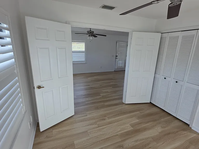 625 Centre Ct SW #201 — Photo 8