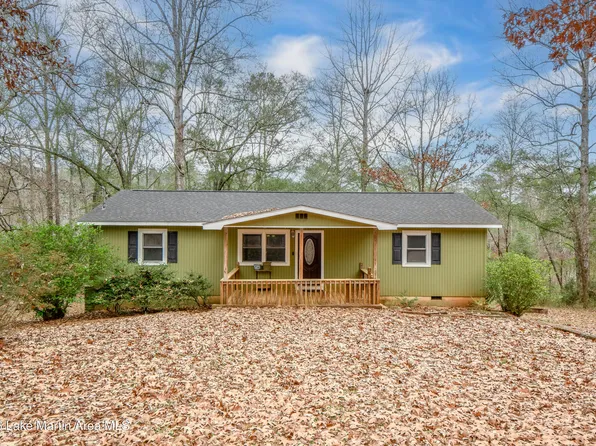 1287 E Columbus St, Dadeville, AL 36853