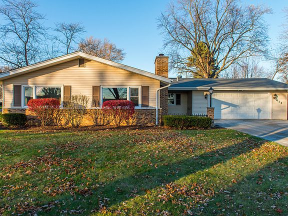 3rd image of 413 Princeton Dr