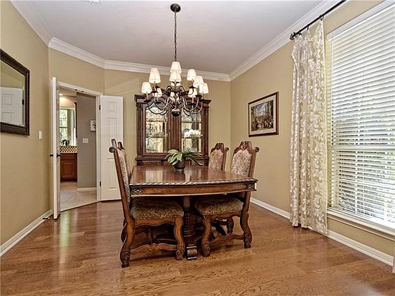 4th image of 10202 Spicewood Mesa